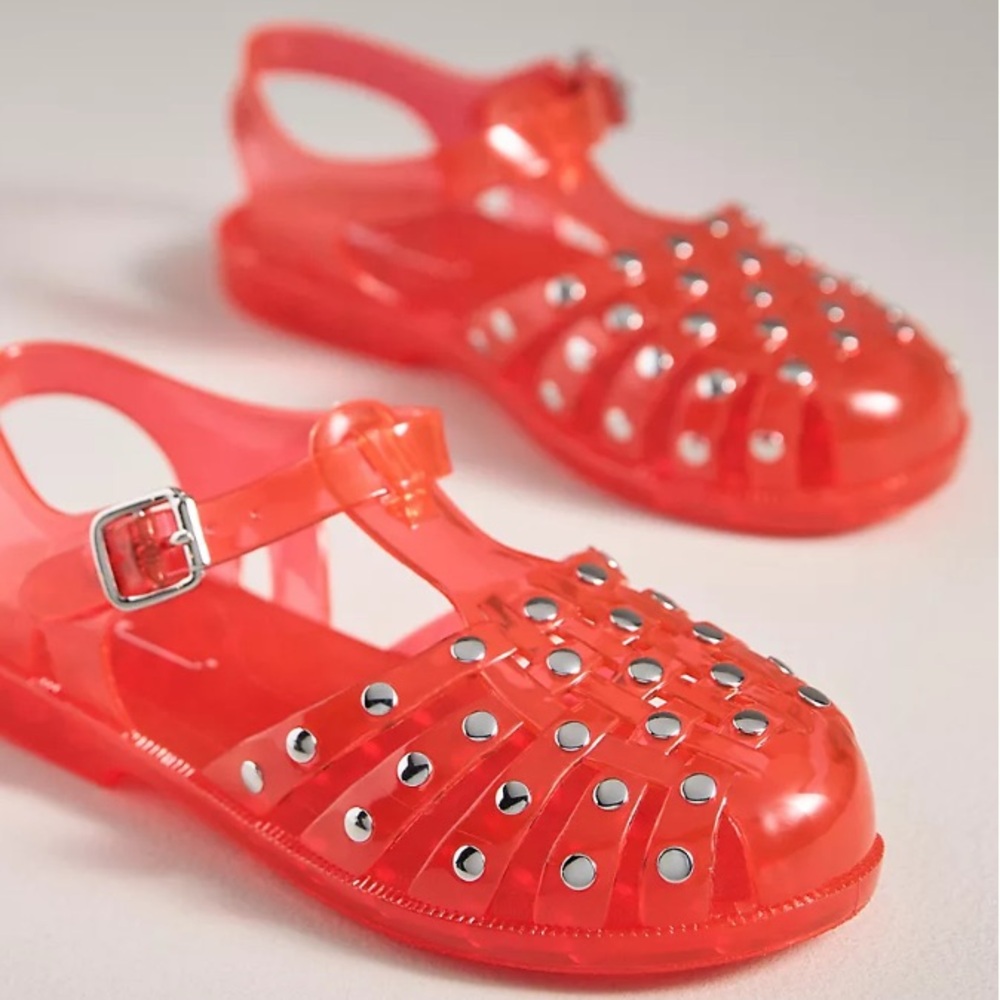 Perfect red jelly sandals